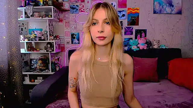 Maria Hunt online show from 03/13/25, 04:27