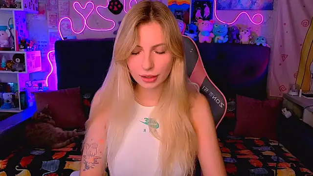 Maria Hunt online show from 10/02/25, 04:19