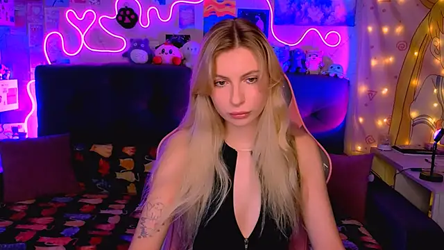 Maria Hunt online show from 10/03/25, 04:42