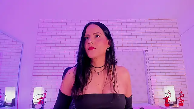 Coco Balenciaga  online show from 04/02/26, 11:41