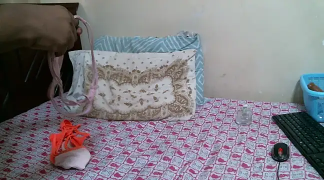 glam mish online show from 03/21/25, 02:40