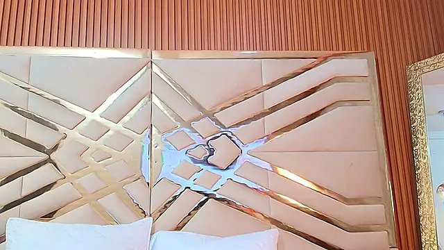 littleebluee online show from 02/23/25, 07:38