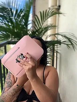 Pretty Isadora online show from 01/17/26, 06:55