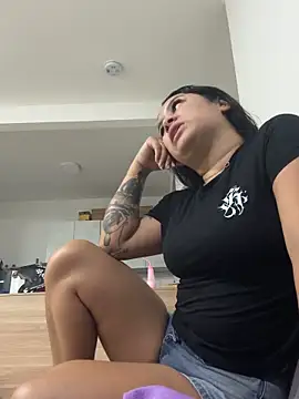 Pretty Isadora online show from 04/21/26, 01:42