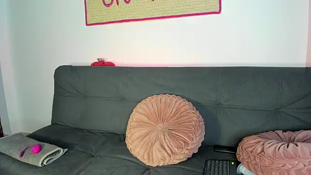 on tefa online show from 04/05/26, 03:20