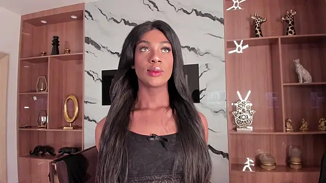 Snapshot of Vero_Lodge chatting on 12/08/24, 09:41 Vero Lodge online show from 12/08/24, 09:41