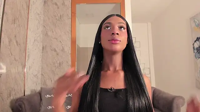 Snapshot of Vero_Lodge chatting on 01/17/25, 01:03 Vero Lodge online show from 01/17/25, 01:03