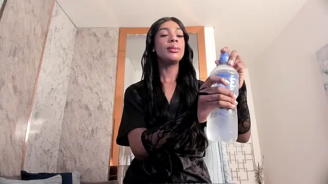 Snapshot of Vero_Lodge chatting on 03/11/25, 12:39 Vero Lodge online show from 03/11/25, 12:39