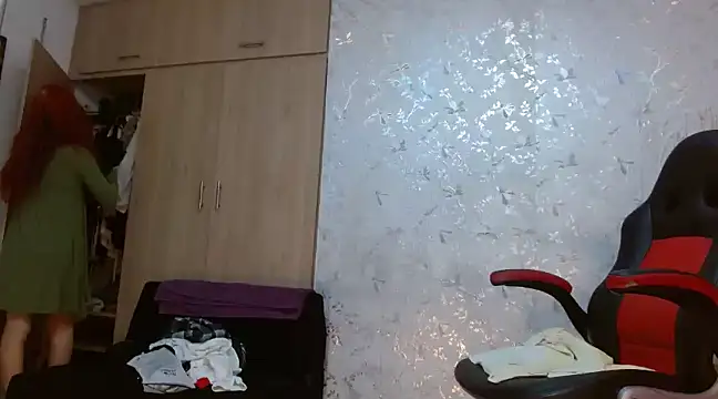 Samantabrown  online show from 03/06/25, 05:33