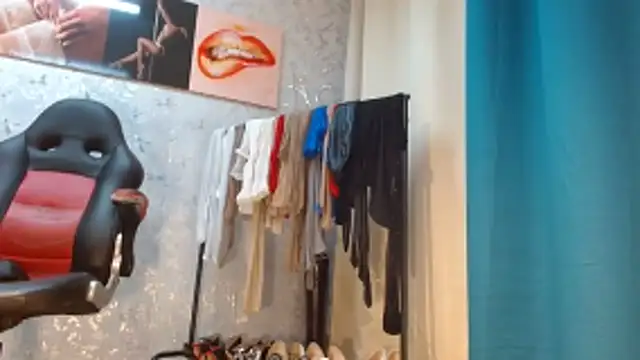 Samantabrown  online show from 02/14/26, 11:18