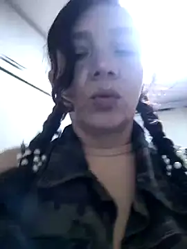 Samantabrown  online show from 04/15/26, 11:06