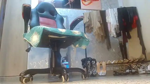 Samantabrown  online show from 04/16/26, 11:44