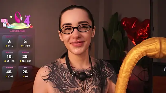 Snapshot of EvaCanton chatting on 02/25/26, 02:10 EvaCanton online show from 02/25/26, 02:10