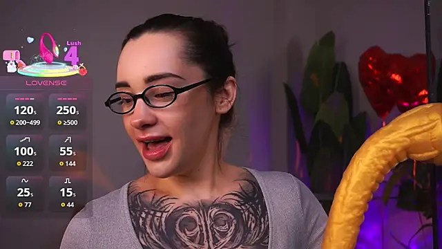 Snapshot of EvaCanton chatting on 02/26/26, 02:10 EvaCanton online show from 02/26/26, 02:10