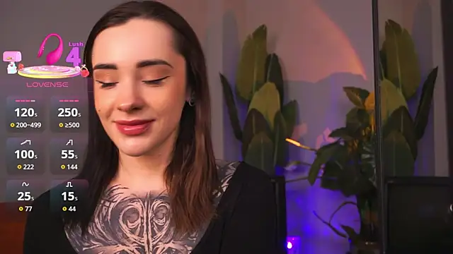 Snapshot of EvaCanton chatting on 03/06/26, 02:08 EvaCanton online show from 03/06/26, 02:08