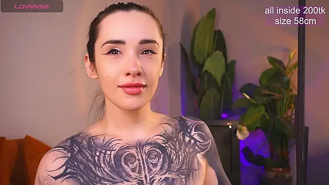 Snapshot of EvaCanton chatting on 05/11/26, 01:55 EvaCanton online show from 05/11/26, 01:55