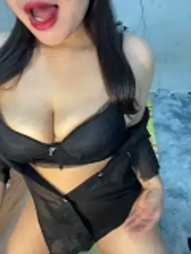 --Lyly-- online show from 12/20/25, 03:13