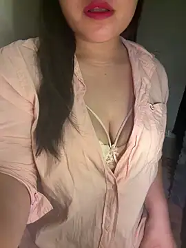 --Lyly-- online show from 03/25/26, 04:02