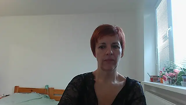 LoraLoraMay online show from 10/10/25, 12:59