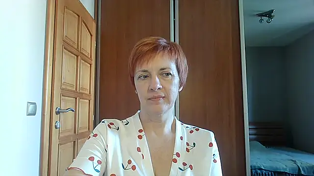 Snapshot of LoraLoraMay chatting on 05/25/26, 12:44 LoraLoraMay online show from 05/25/26, 12:44