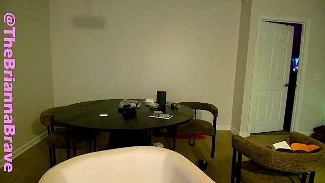 BriannaBrave online show from 01/07/26, 05:54