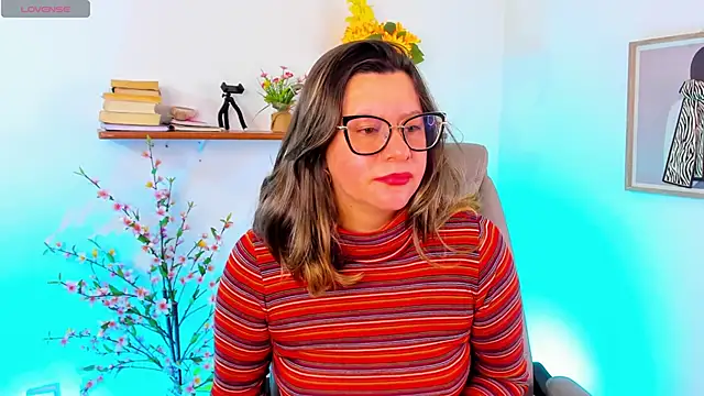 Chanelll Taylorr  online show from 04/22/26, 01:12