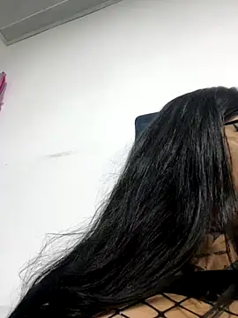 ZTahya online show from 11/22/25, 11:59