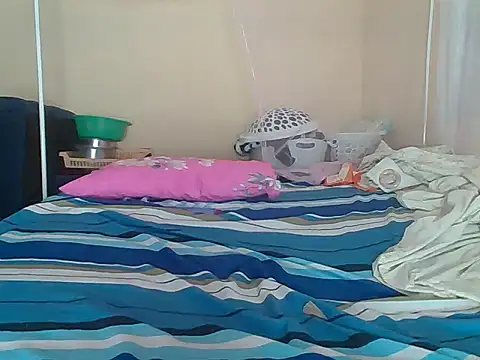 awino001 online show from 09/10/25, 02:00