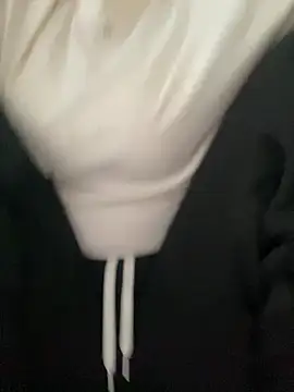 Milk Mom99 online show from 03/05/26, 07:48