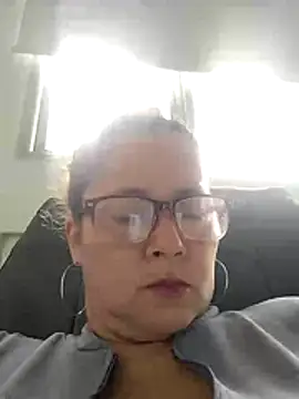Snapshot of natally_ross21 chatting on 06/03/26, 01:14 natally ross21 online show from 06/03/26, 01:14