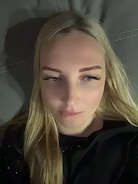 Snapshot of Aleksandrakis chatting on 06/06/26, 04:44 Aleksandrakis online show from 06/06/26, 04:44
