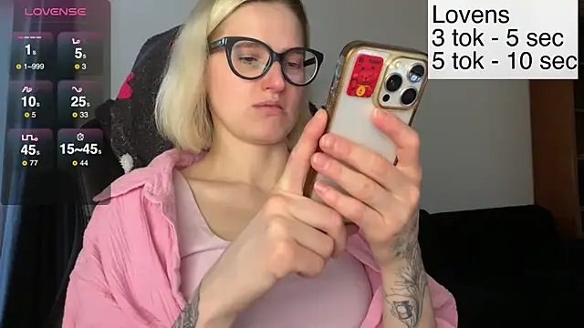 Sexy Sweets online show from 11/25/25, 12:05