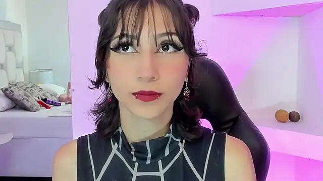 Snapshot of Naomi-Haruno chatting on 01/02/25, 02:54 Naomi-Haruno online show from 01/02/25, 02:54