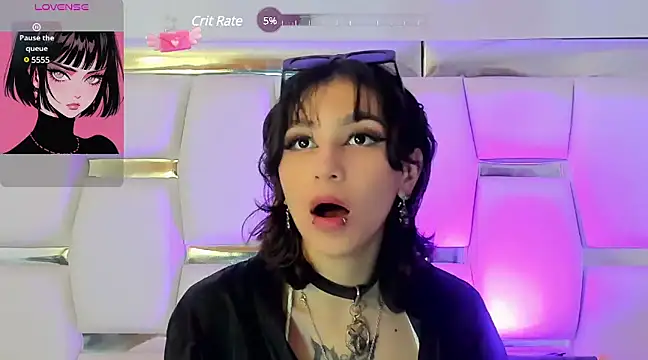 Snapshot of Naomi-Haruno chatting on 02/08/25, 06:33 Naomi-Haruno online show from 02/08/25, 06:33