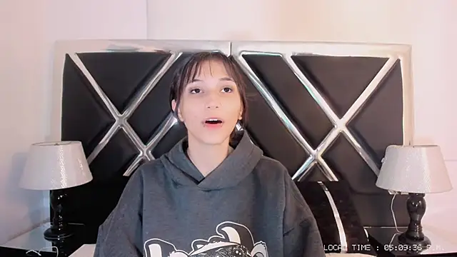 Snapshot of Naomi-Haruno chatting on 03/20/25, 10:10 Naomi-Haruno online show from 03/20/25, 10:10