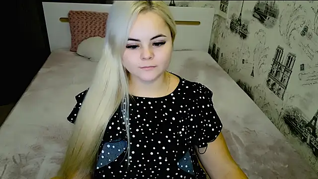 lovely-eyes online show from 11/08/25, 07:01