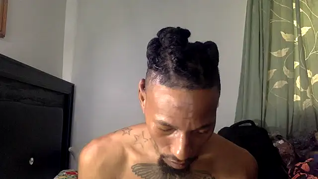 KingDerRico online show from 11/24/25, 04:51