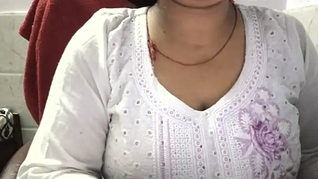 Gulaboo bhabi online show from 04/18/26, 07:07