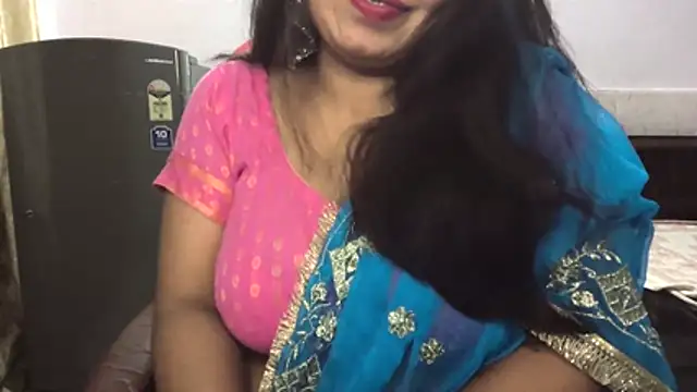 Snapshot of Gulaboo_bhabi chatting on 06/11/26, 06:06 Gulaboo bhabi online show from 06/11/26, 06:06