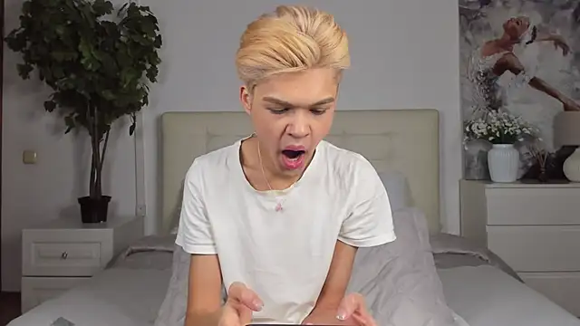 Felix Rey online show from 02/09/25, 04:07