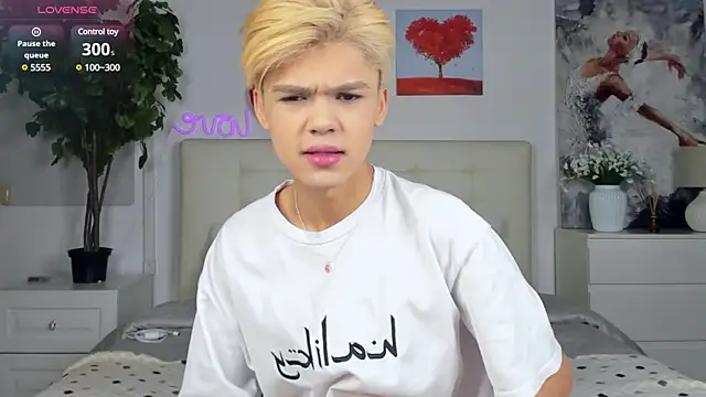 Felix Rey online show from 02/16/25, 03:59