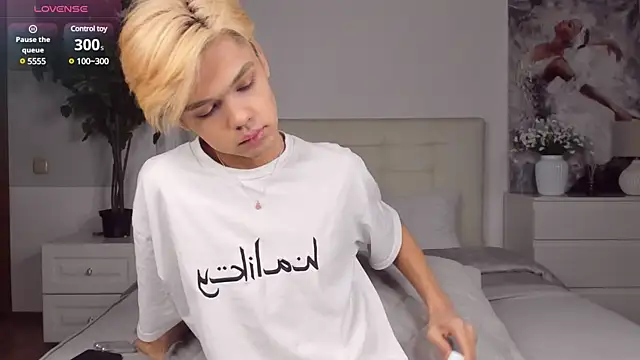 Felix Rey online show from 02/21/25, 04:05