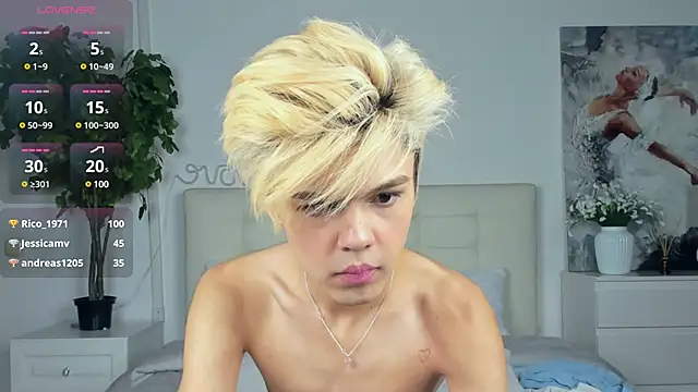 Felix Rey online show from 03/15/25, 10:33