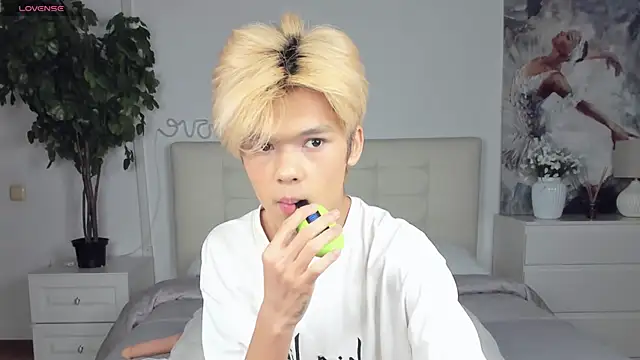 Felix Rey online show from 09/15/25, 12:38