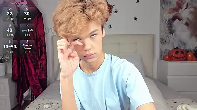 Felix Rey online show from 10/22/25, 05:24