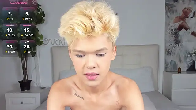 Felix Rey online show from 11/26/25, 07:59