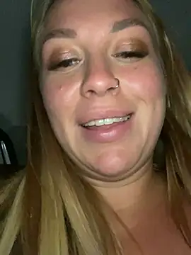 Snapshot of Sweet___Emily chatting on 03/13/25, 05:39 Sweet   Emily online show from 03/13/25, 05:39