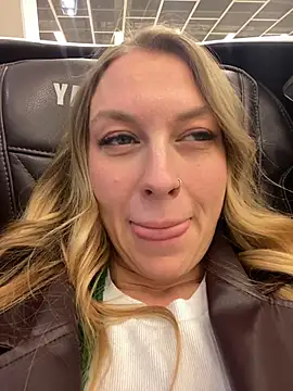 Sweet   Emily online show from 01/18/26, 01:15