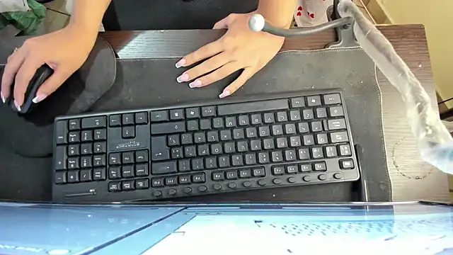 Amy Walker online show from 04/23/26, 06:54