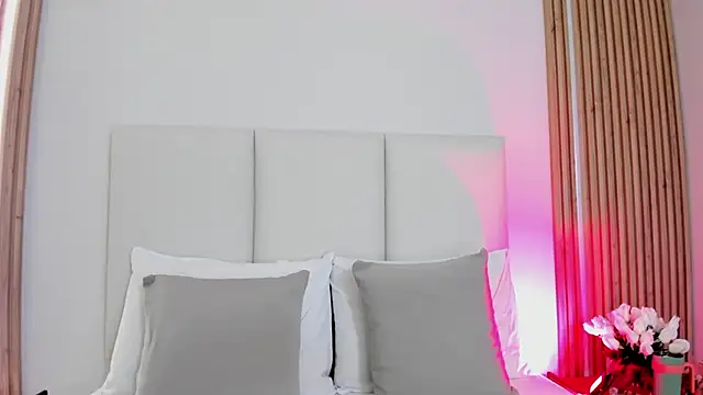 Emily robertss online show from 02/11/26, 07:19